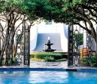 W Courtyard